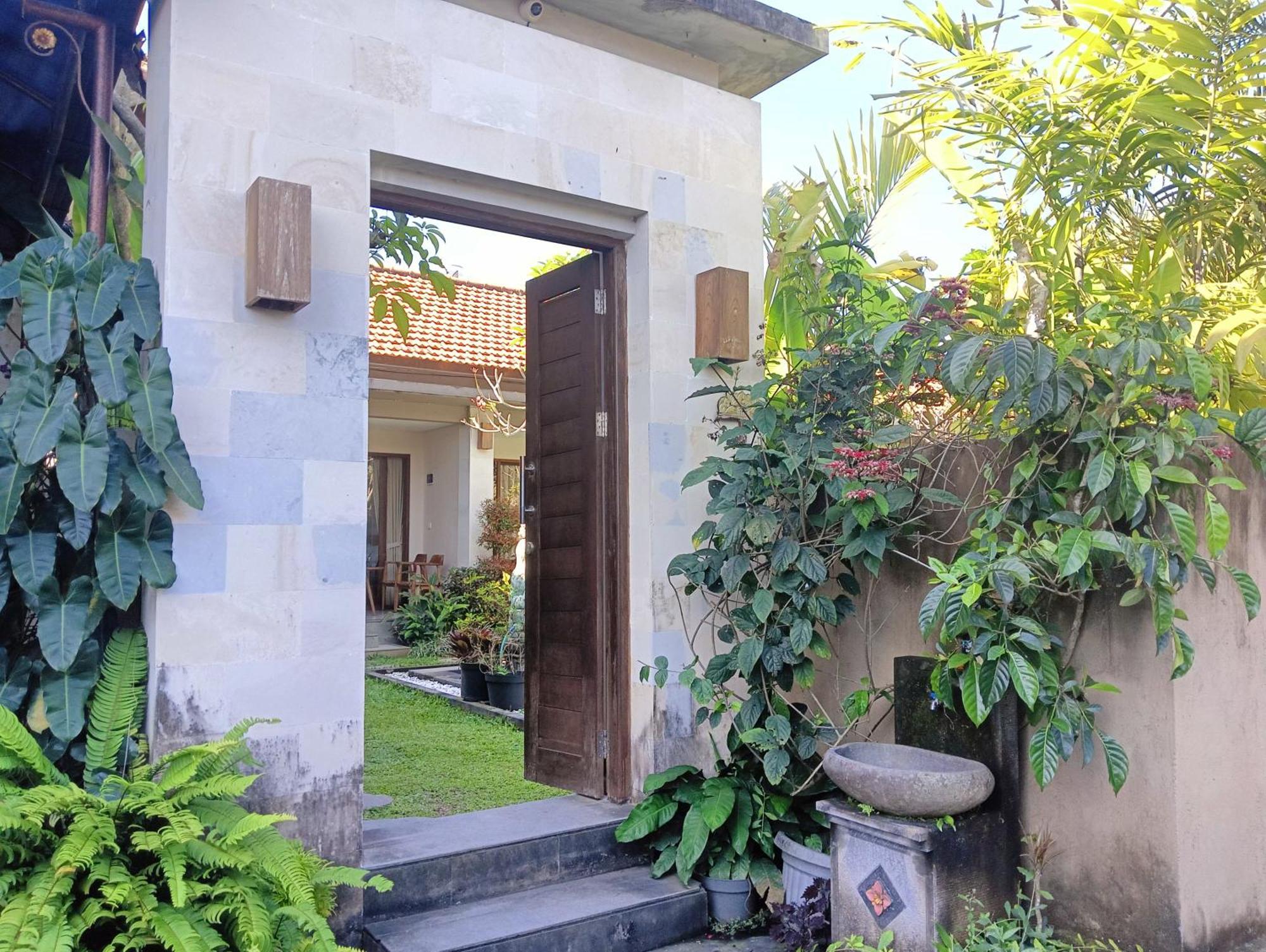 Kama Ayu Bungalow อูบุด ภายนอก รูปภาพ
